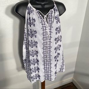 Embroidered tank. - 604